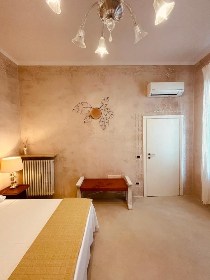 Casa Citta Hotel Бреша Екстериор снимка